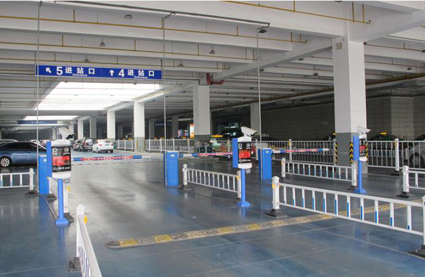 德立達停車場案例